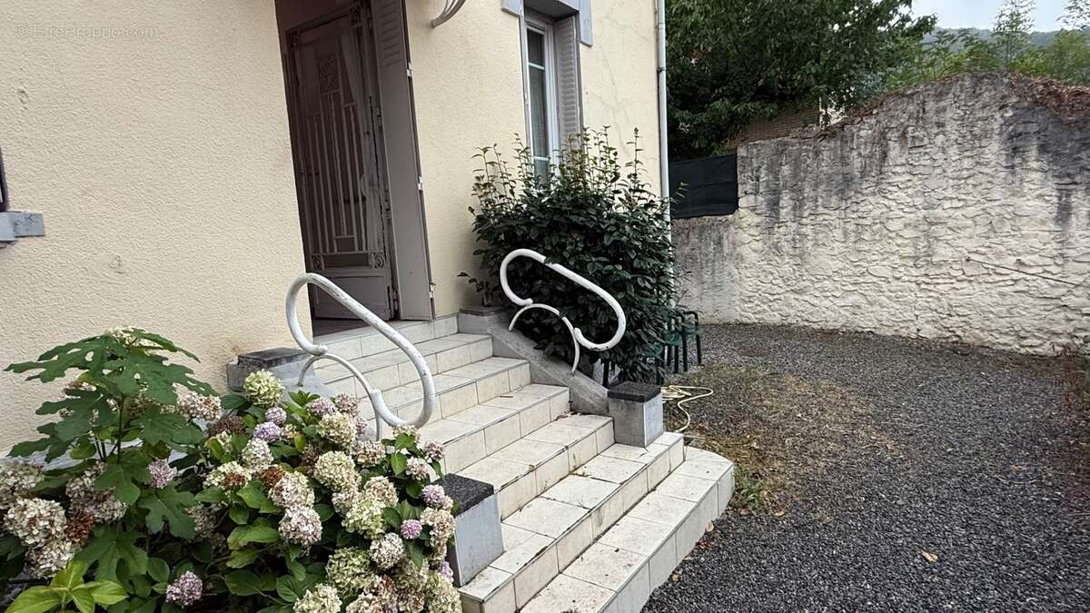 Maison de ville à vendre 7 pièces BAGNERES DE BIGORRE (65) - photo 10