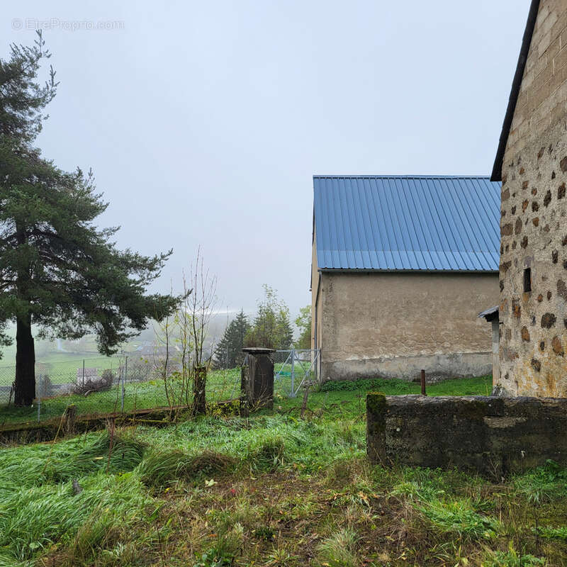Maison à LUGARDE