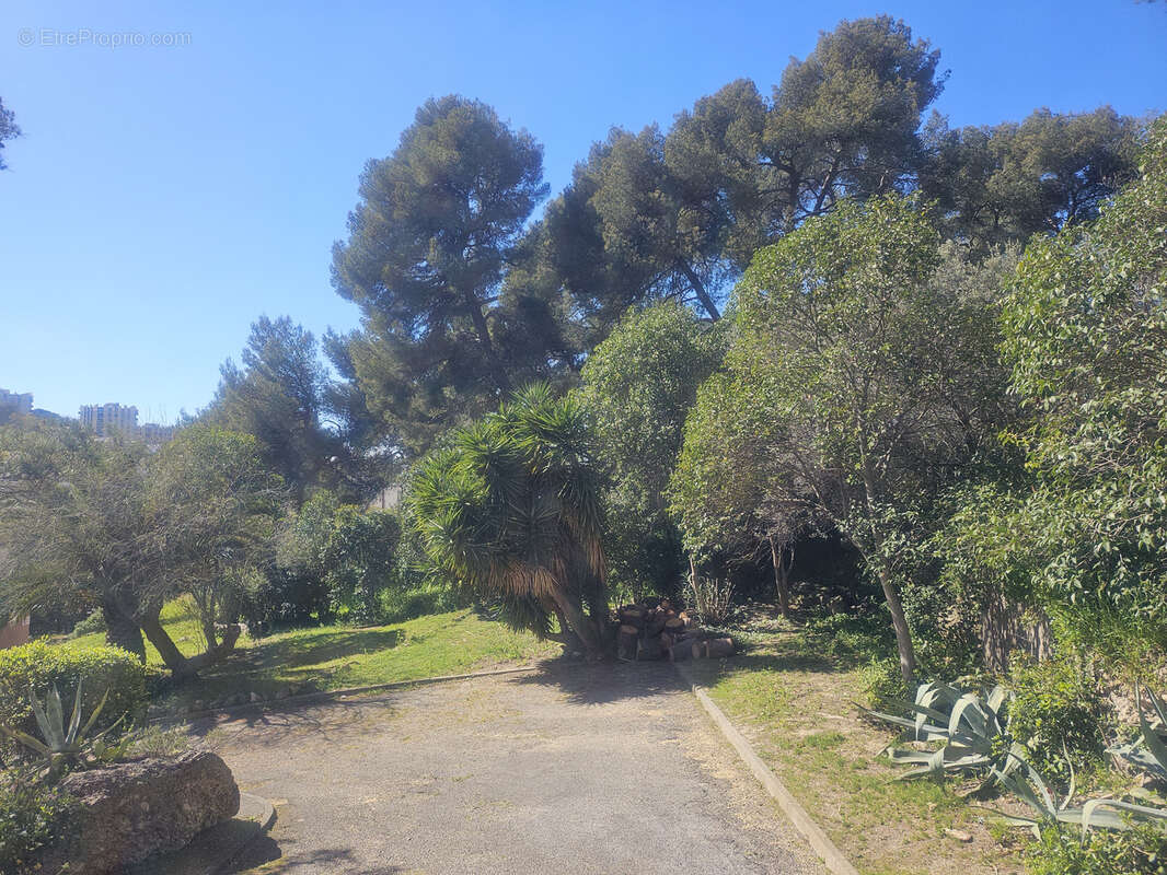 Appartement à MARSEILLE-13E