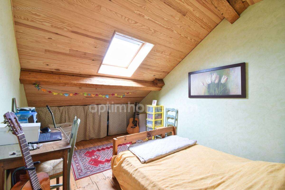 *** exclusivite *** grande maison avec terrasses, dependances et potager *** st dier d'auvergne 63520 *** - photo 14