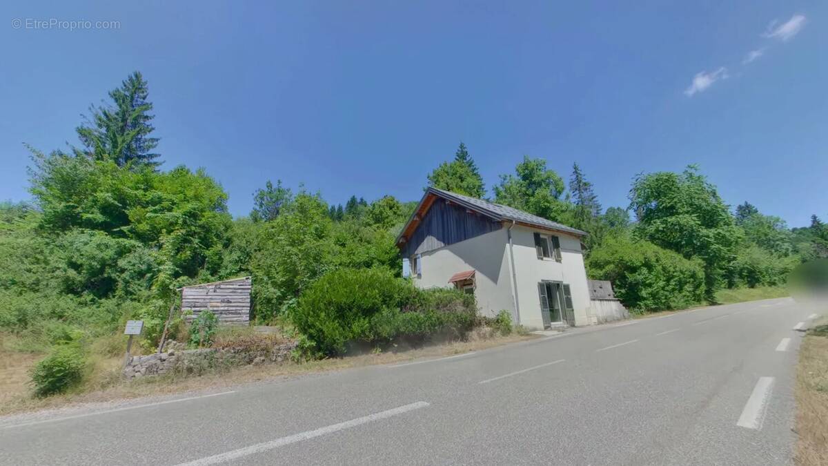 Maison à FONCINE-LE-BAS