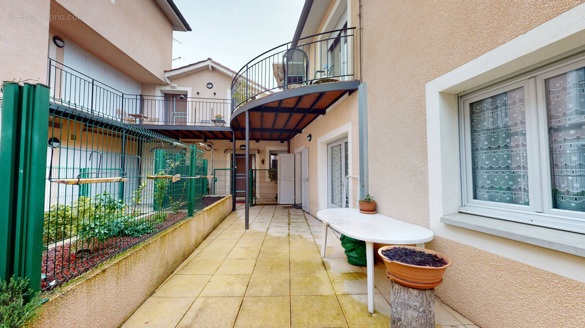 Appartement à CHATILLON-SUR-CHALARONNE