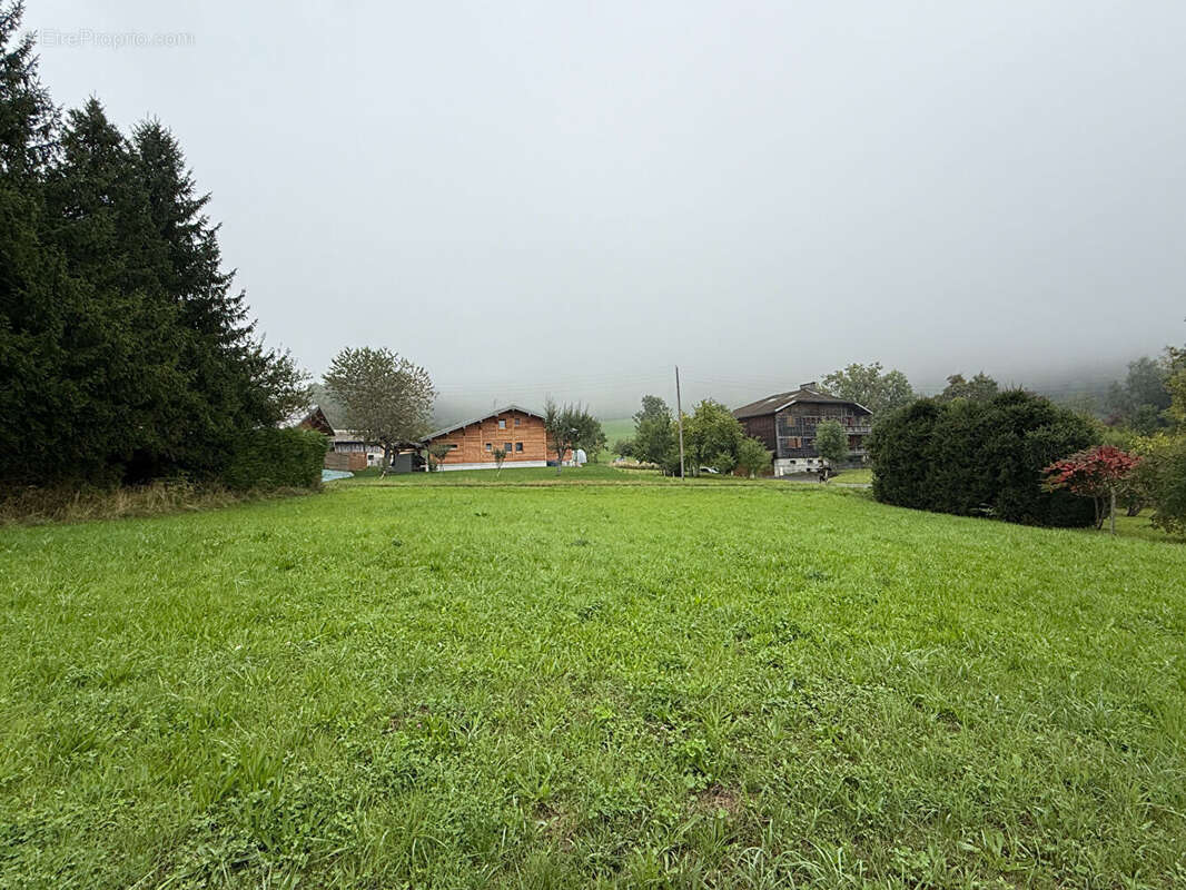 Terrain à BERNEX