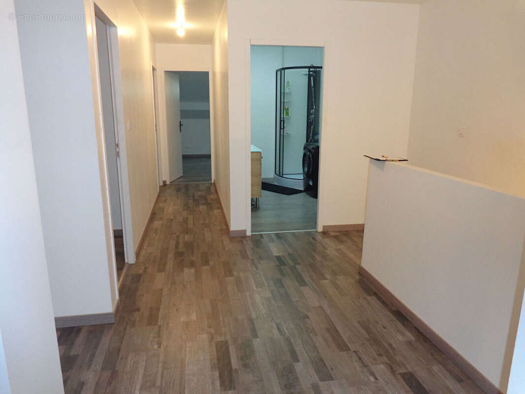 Appartement à COLOMBEY-LES-BELLES