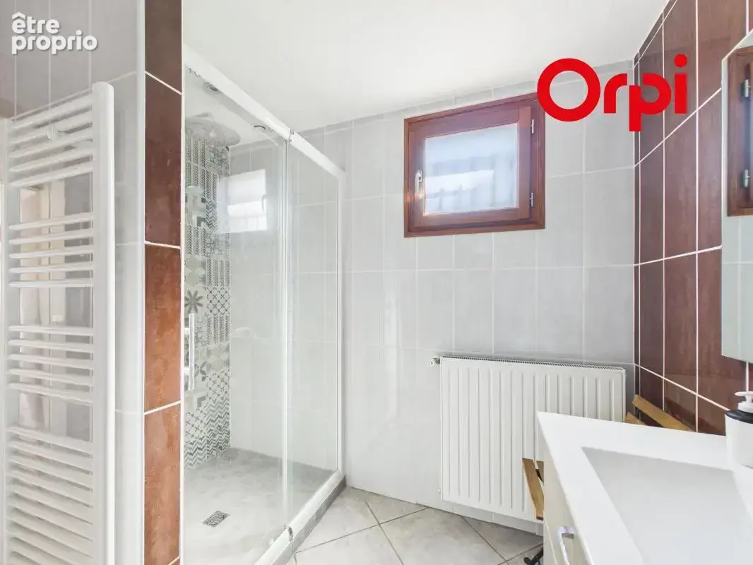 Maison normande offrant charme et confort - photo 8