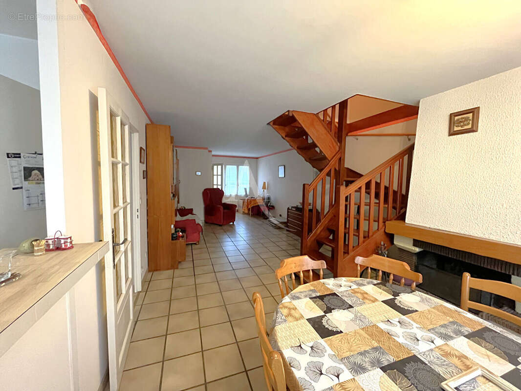 Maison à BRIE-COMTE-ROBERT