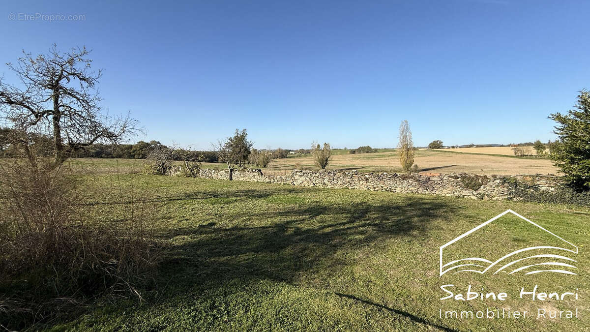 Maison à MIRANDOL-BOURGNOUNAC