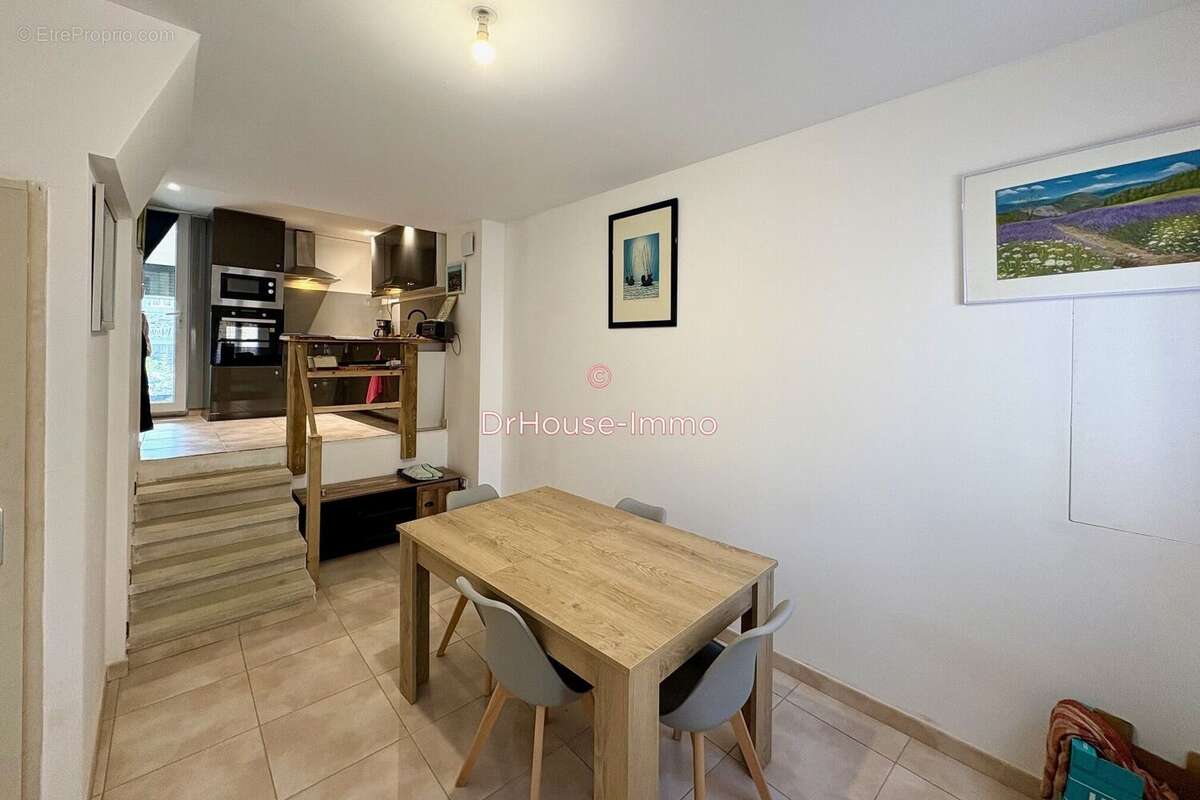 Maison à VILLARDONNEL