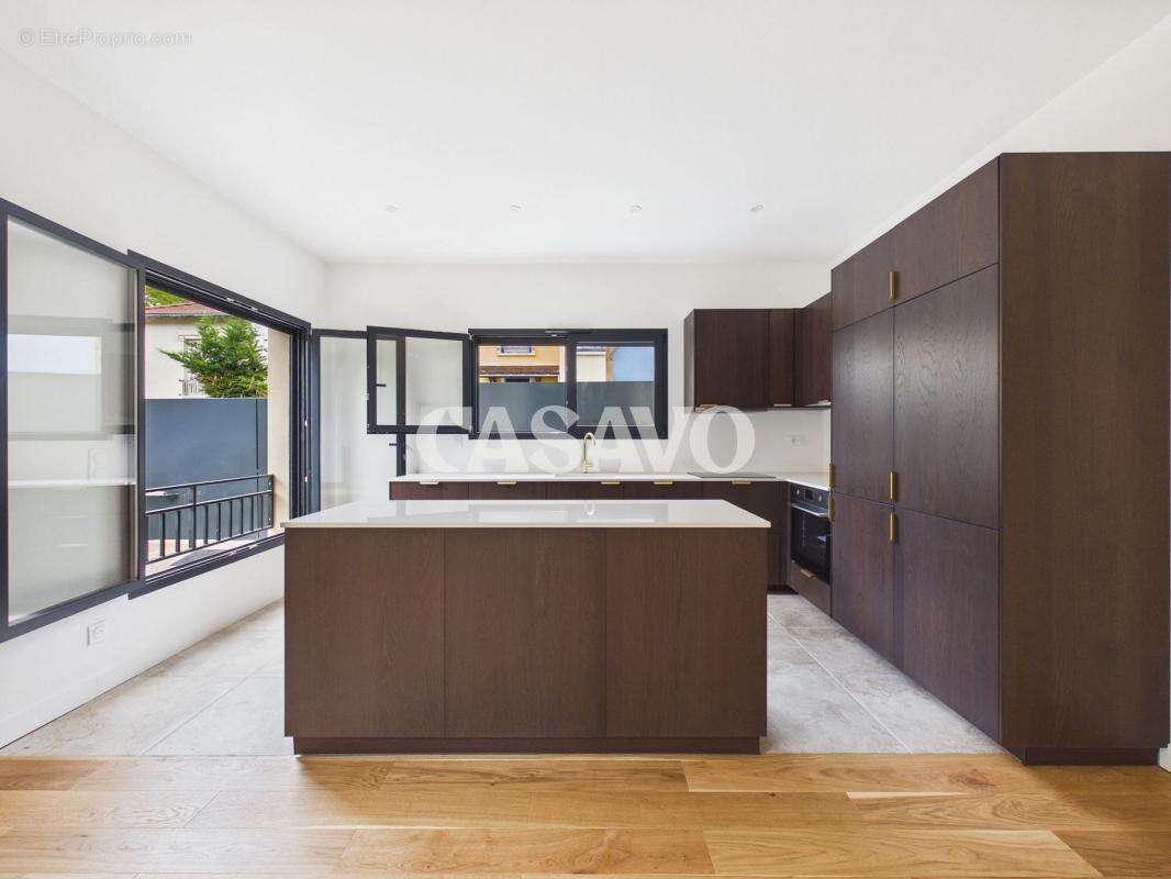 Vente Maison 6 pièces de 160m² - 92150 Suresnes - photo 3