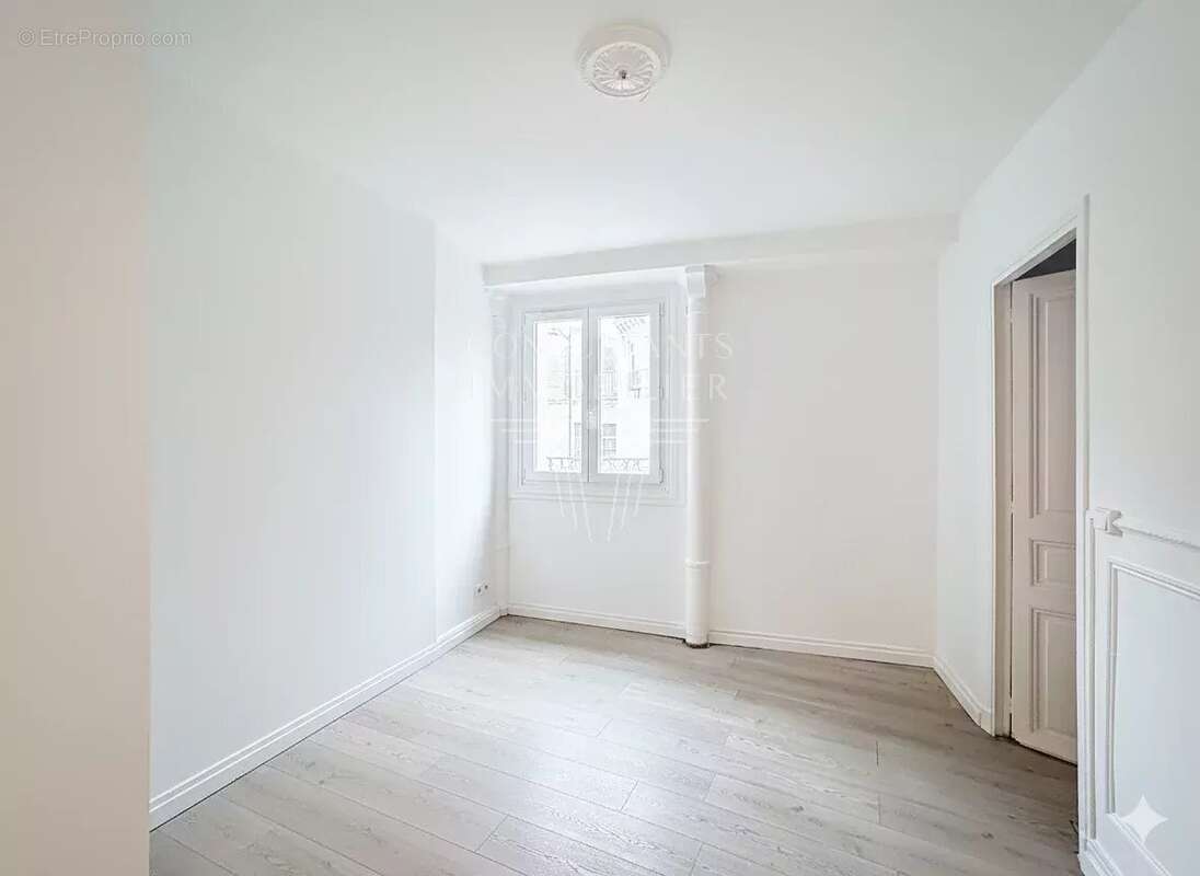 Appartement à PARIS-9E