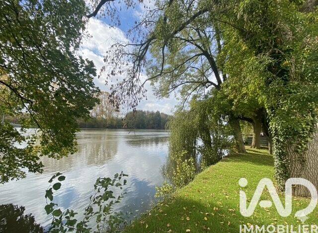 Photo 1 - Terrain à HERICY