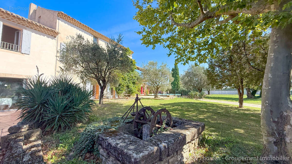 Maison à CADEROUSSE
