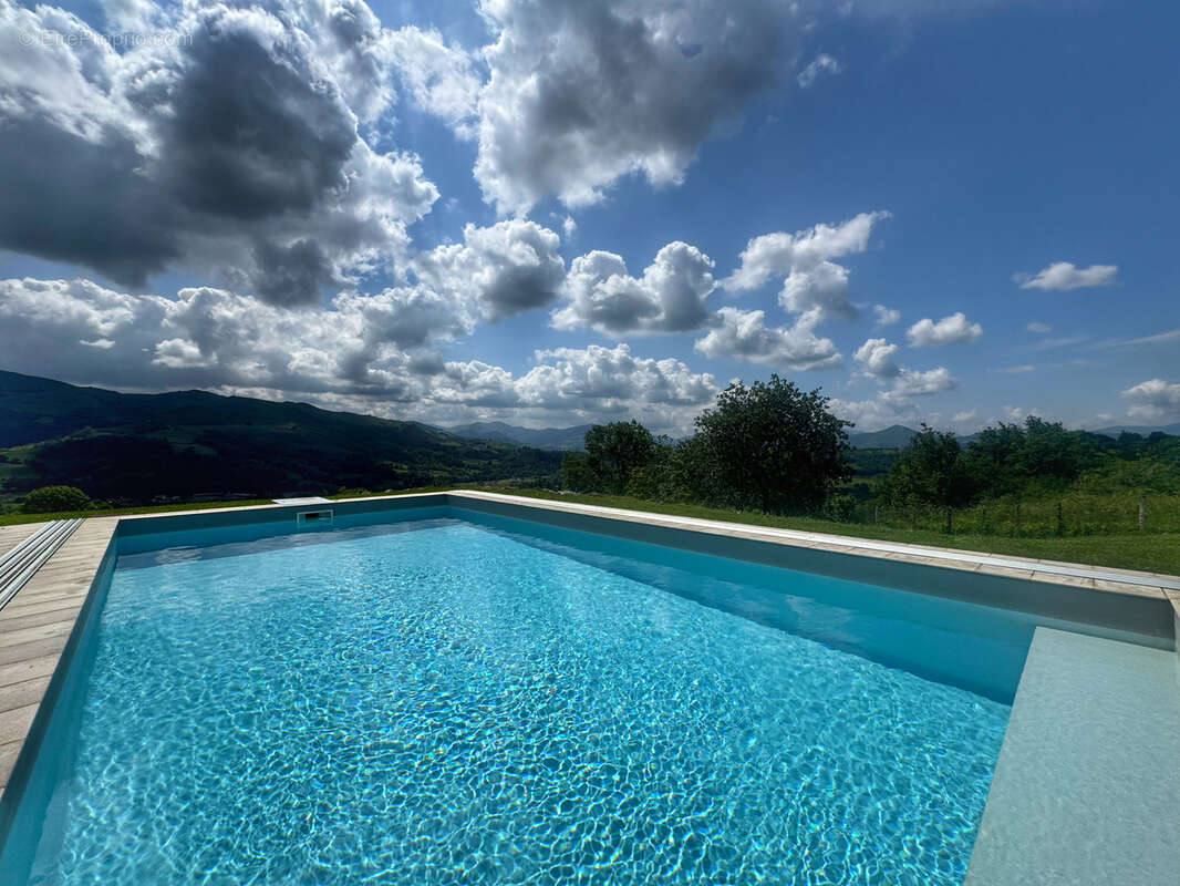 Maison à SAINT-JEAN-PIED-DE-PORT