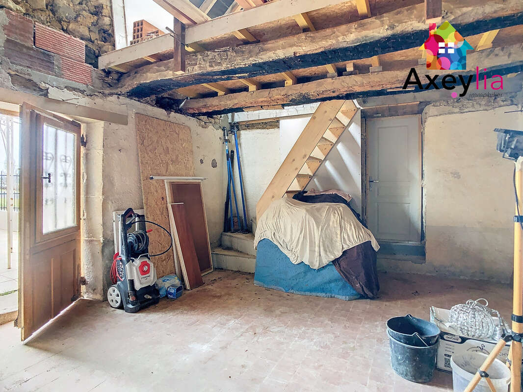 A VENDRE- CLESSY- Tènement immobilier - photo 9