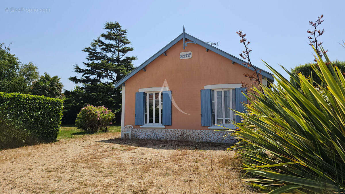 Maison à PORT-DES-BARQUES
