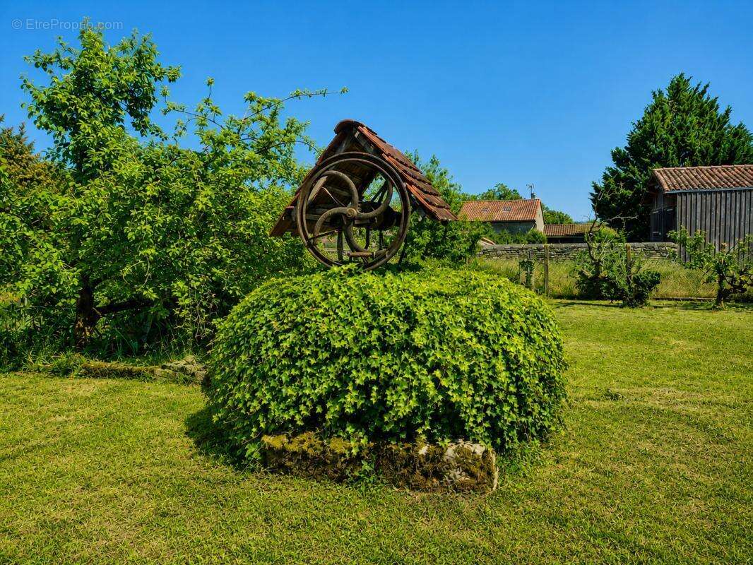 Maison à Courcôme à 5 min de la N10 - photo 11