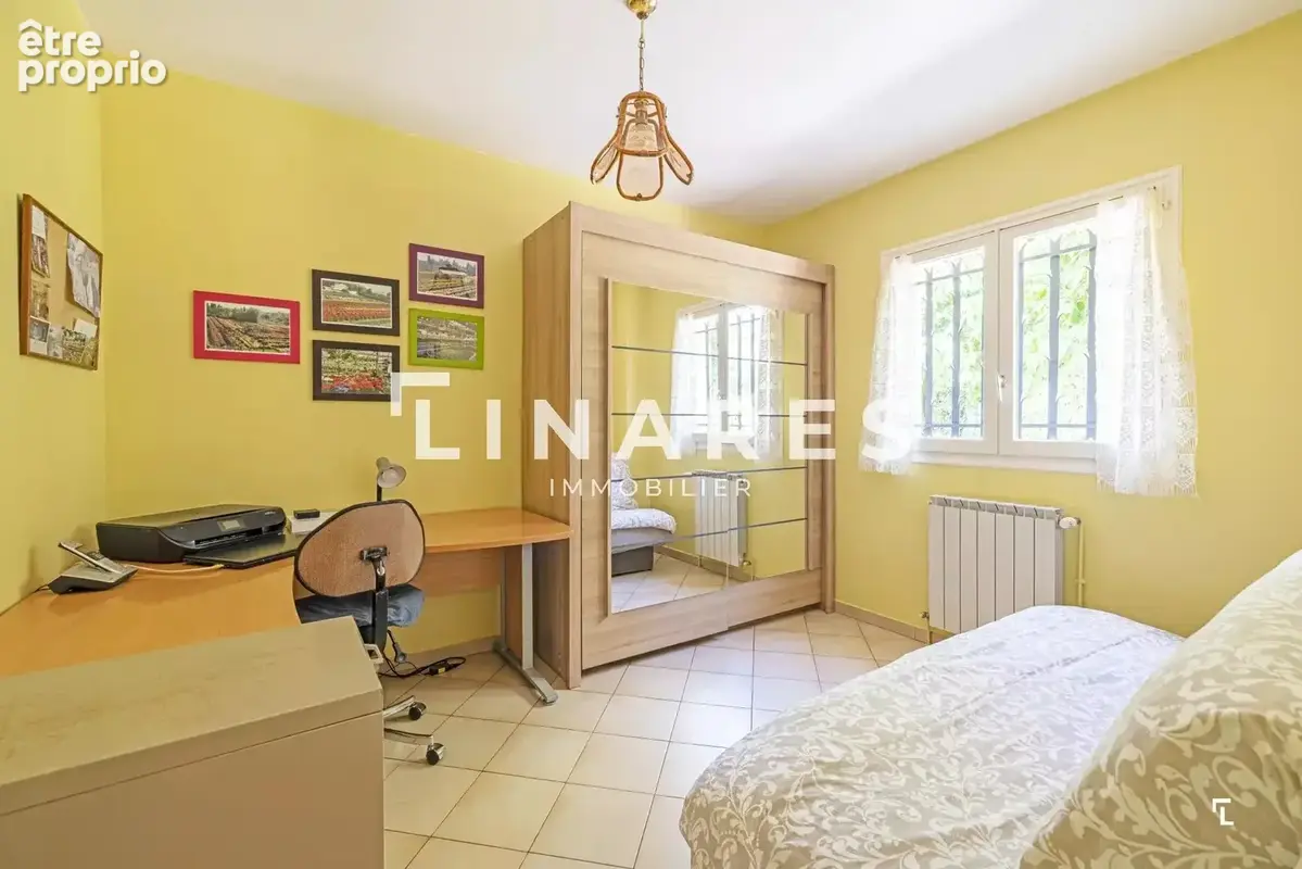 LA  FAMILIALE - Villa T5 de 125m² + Appartement de 46m² + Garage de 19m² -  Piscine - Parcelle 1500m² - 13013 Château Gombert - photo 14