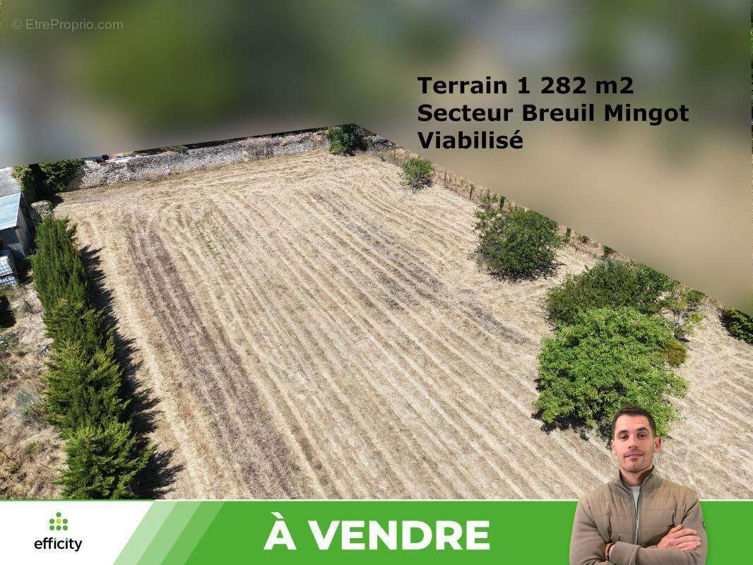 Terrain 1282 m² à Poitiers  - photo 2