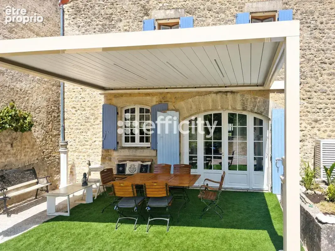 Maison 204 m² à Loulay  - photo 2