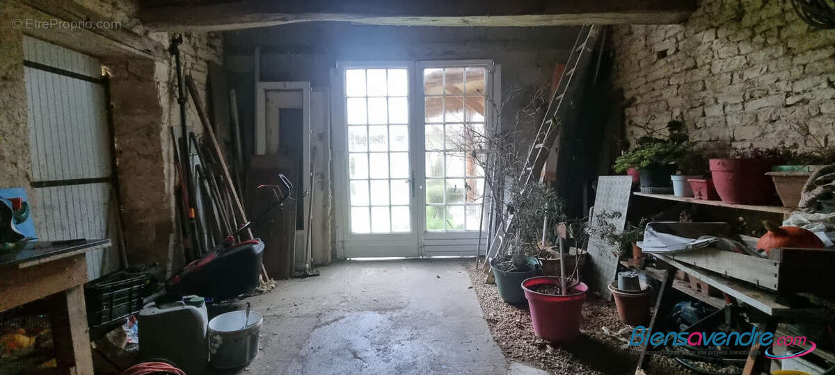 Maison à NUAILLE-D'AUNIS