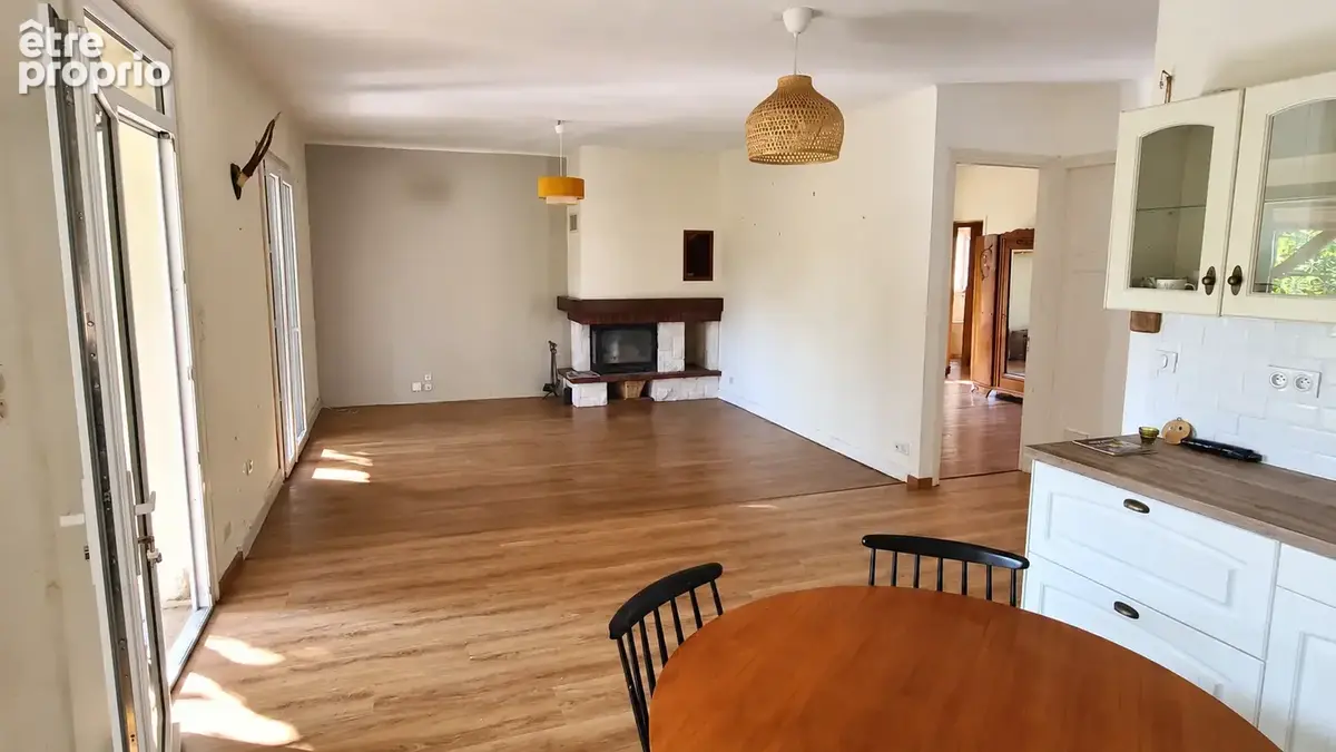 Ensemble immobilier avec vaste terrain - photo 4