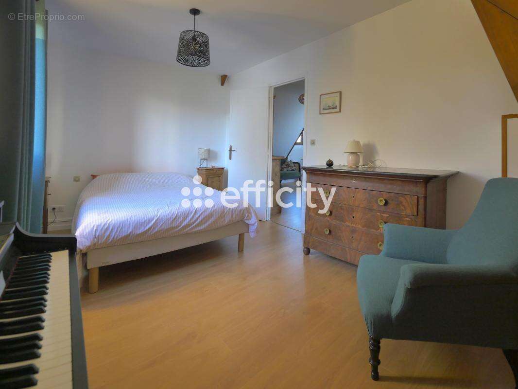 Maison 193 m² à Saint-Nicolas-D'aliermont  - photo 11