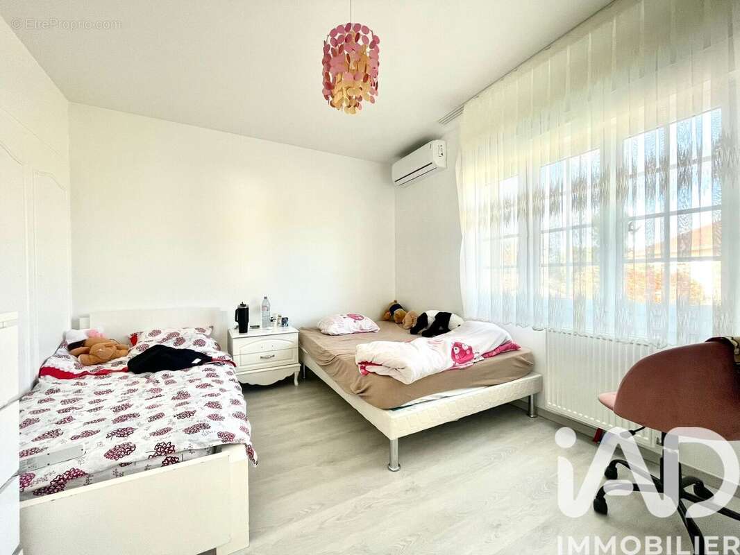 Photo 5 - Maison à MAROLLES-SUR-SEINE