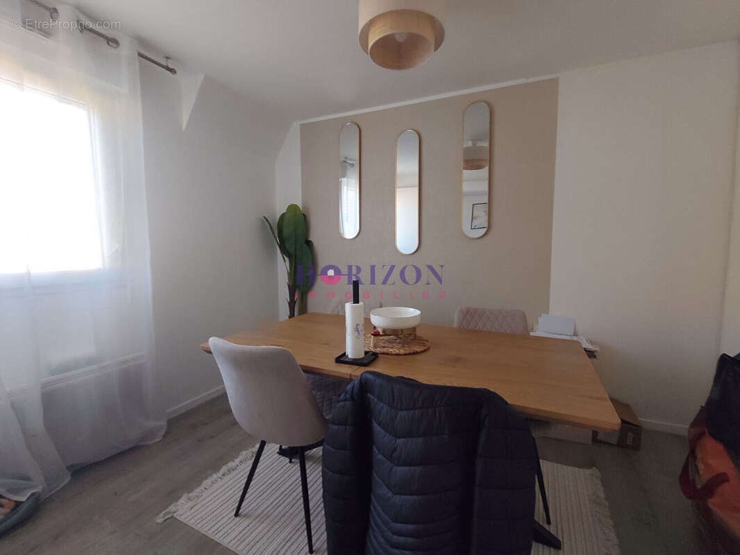 Appartement à PERSAN