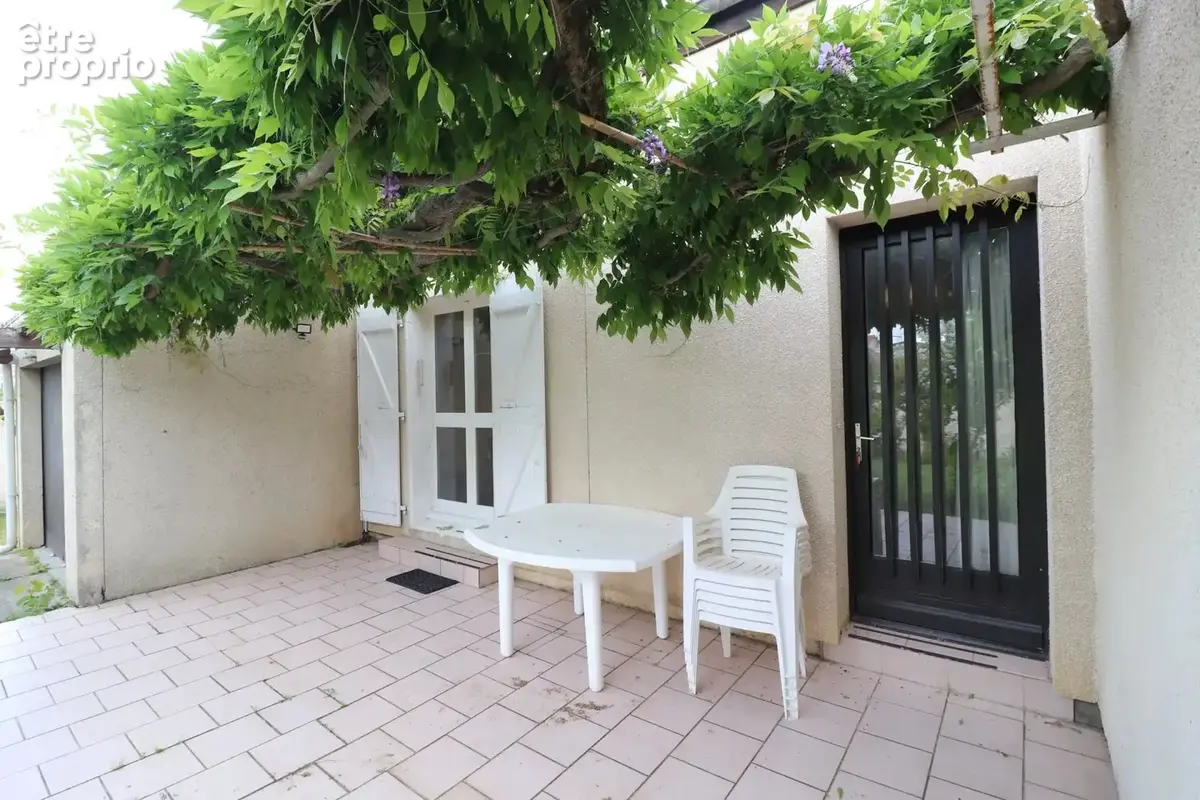 Maison de plain-pied 4 P 117 m2 sur terrain de 762 m2 - photo 8