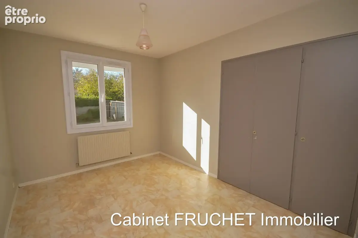 Axe CHANTONNAY - LES ESSARTS - Ensemble de deux maisons d'habitation indépendantes - photo 8