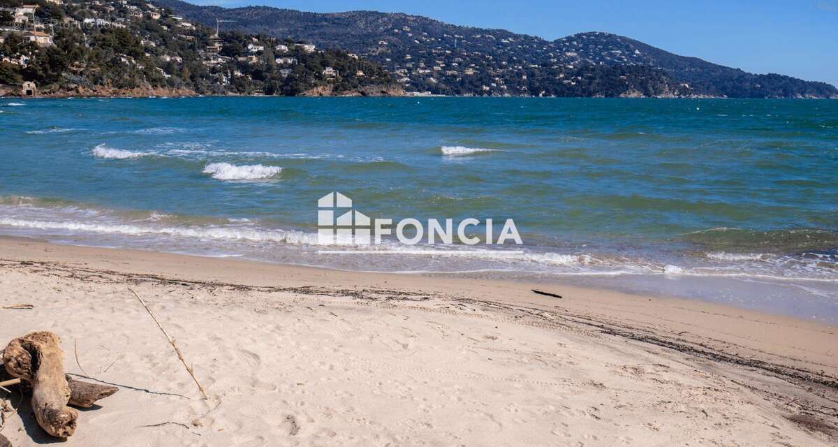 Appartement à LE LAVANDOU