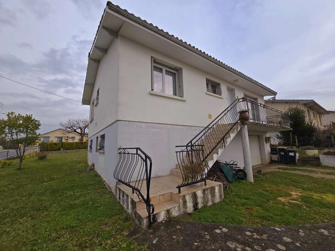 Maison à MIRAMONT-DE-GUYENNE