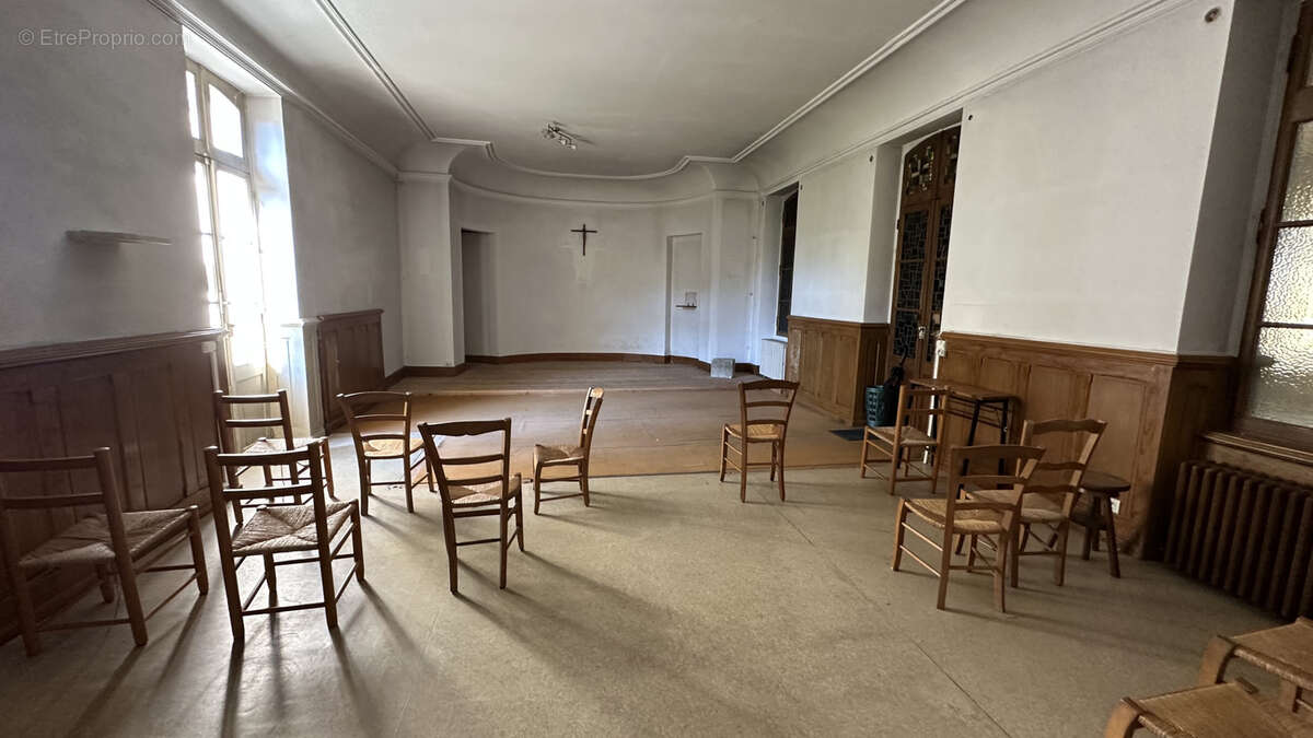 Maison à SAINT-JEAN-D'ANGELY