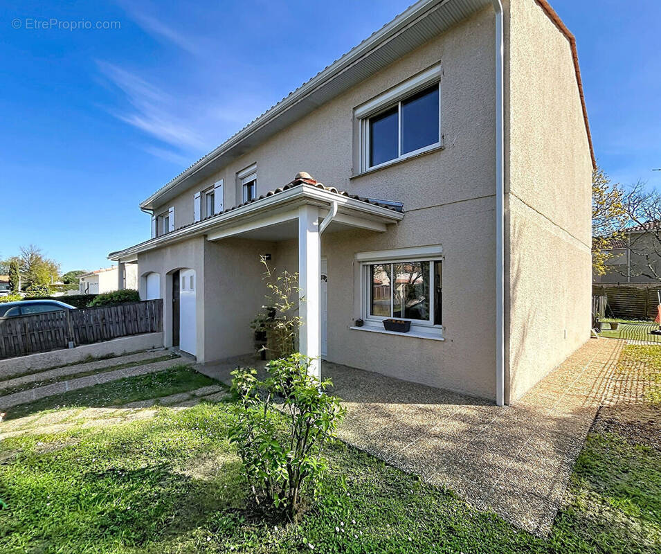 Maison à LE TAILLAN-MEDOC