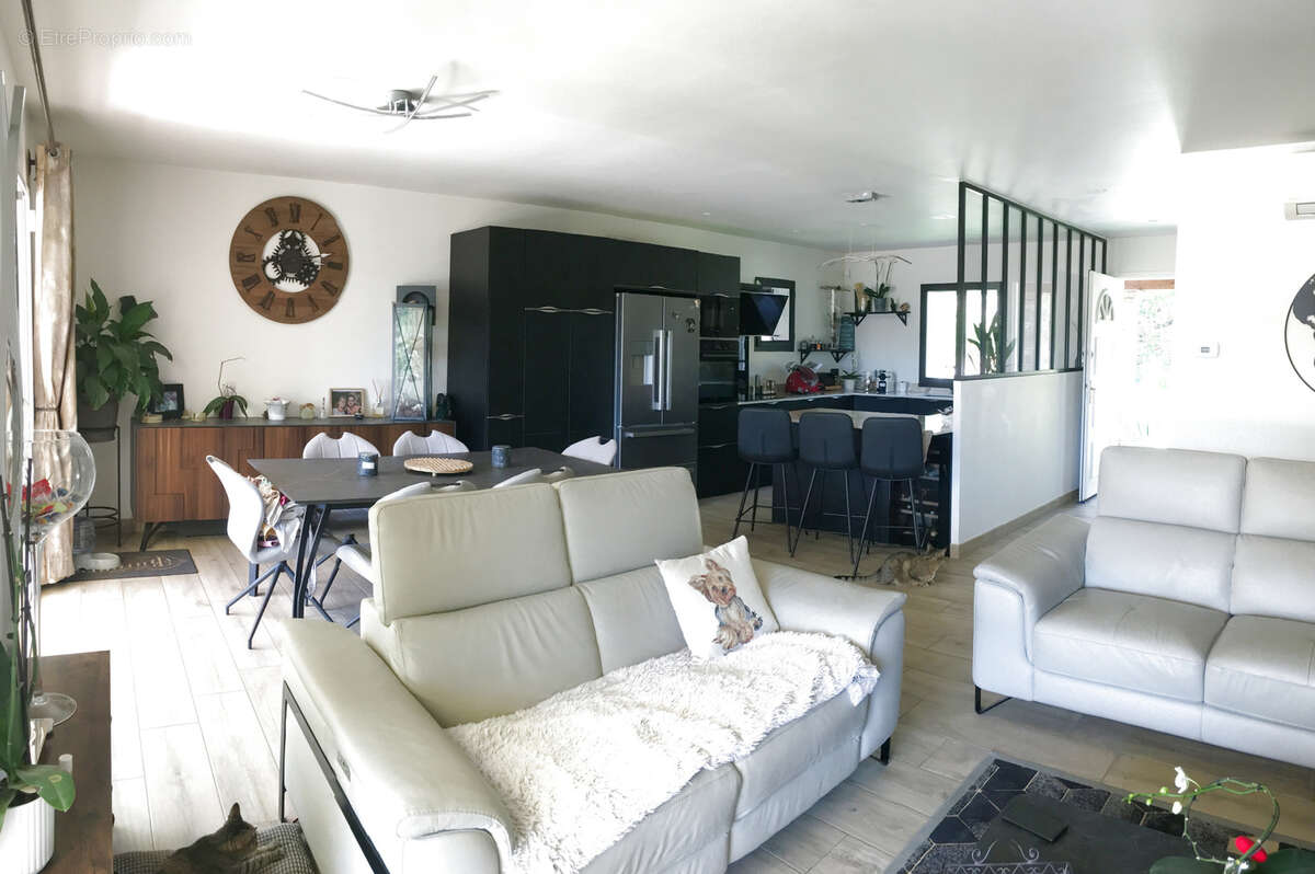 Maison à PLAN-DE-LA-TOUR