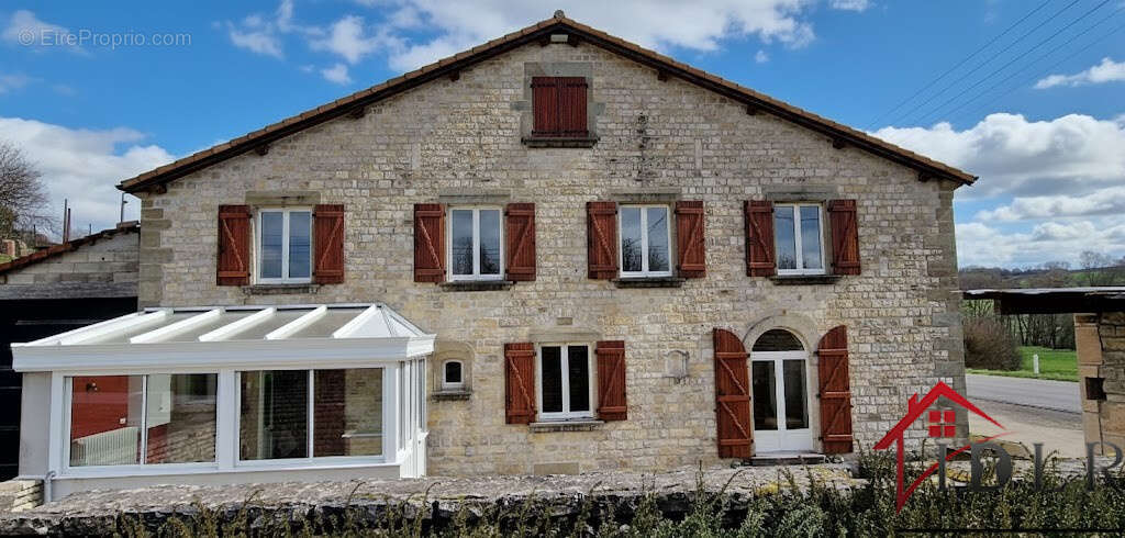 Maison à LANEUVELLE