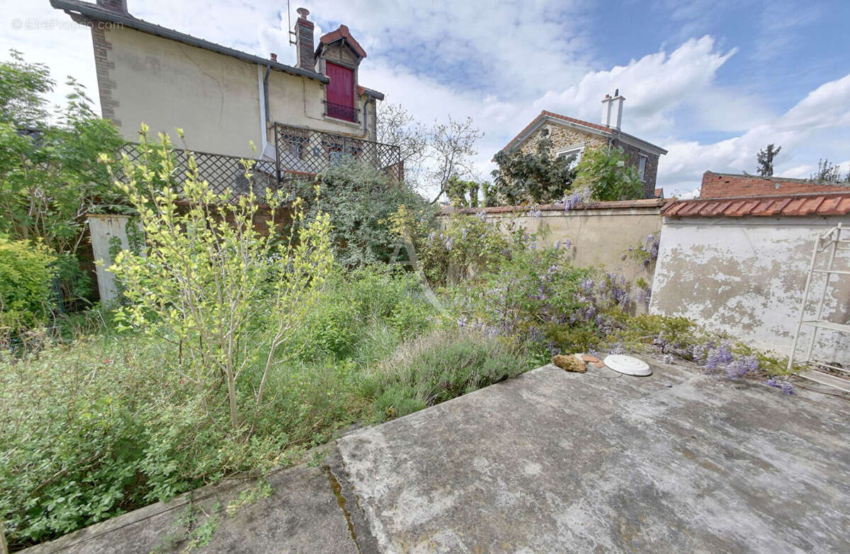 Appartement à LE PERREUX-SUR-MARNE
