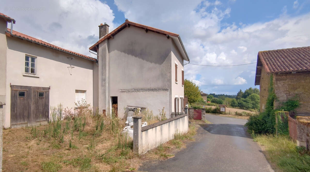 Maison à SAINT-YRIEIX-SOUS-AIXE