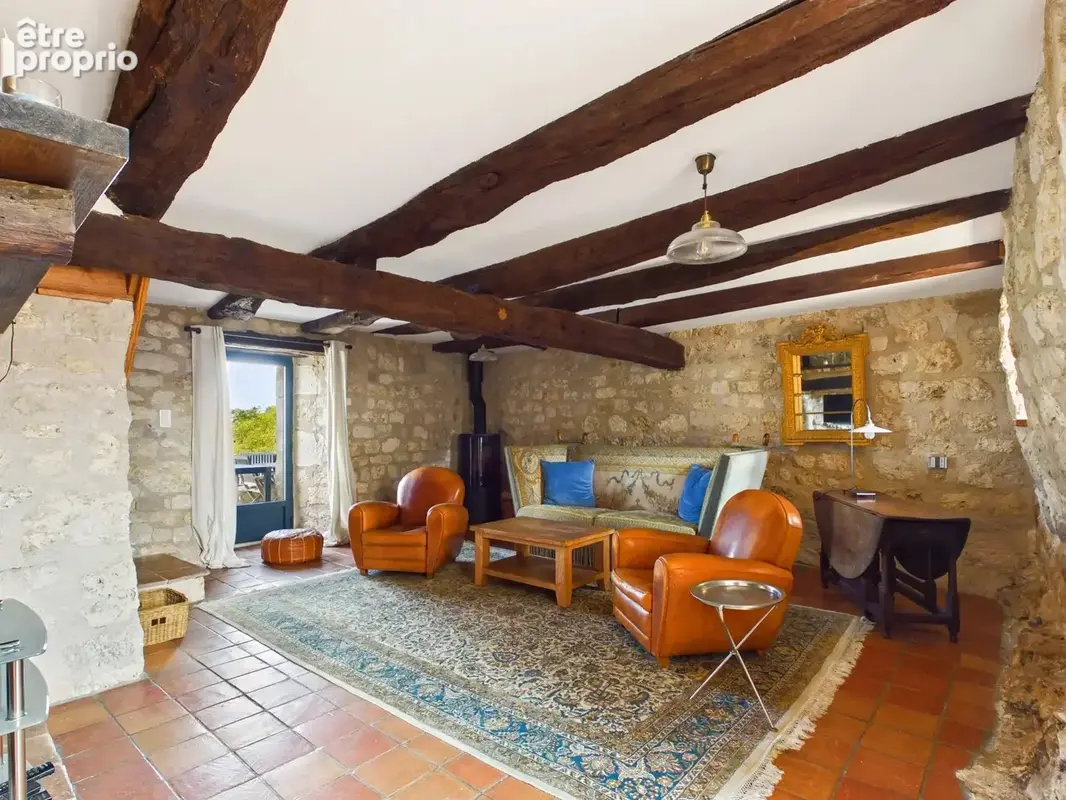 Maison en pierre rénovée avec 4 chambres et 4 salles d'eau dans le « Triangle d'Or » de Gaillac - photo 3