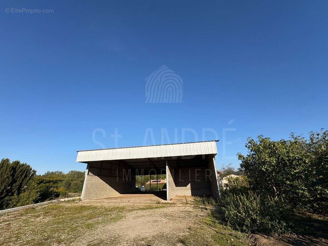 Terrain à HAUTERIVES