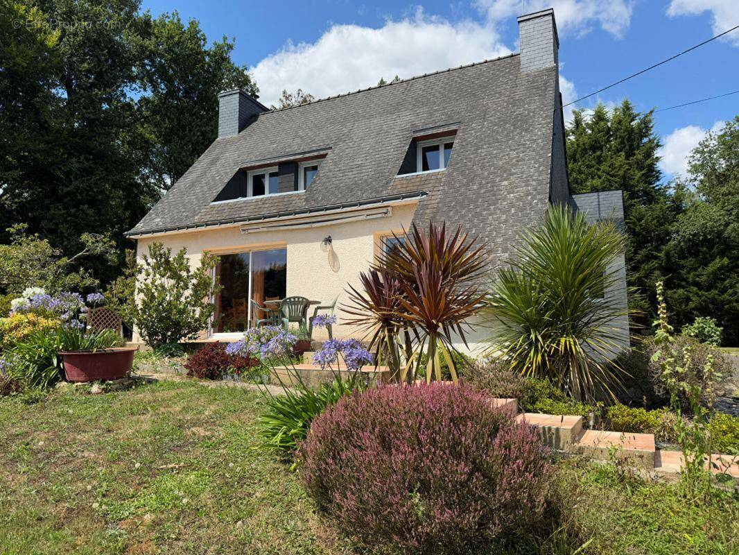Maison à CAMORS