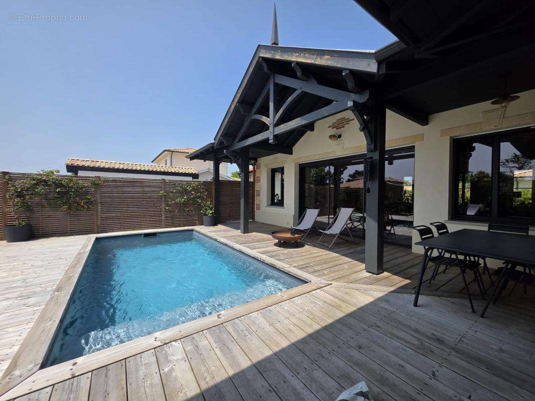 Maison à MIOS