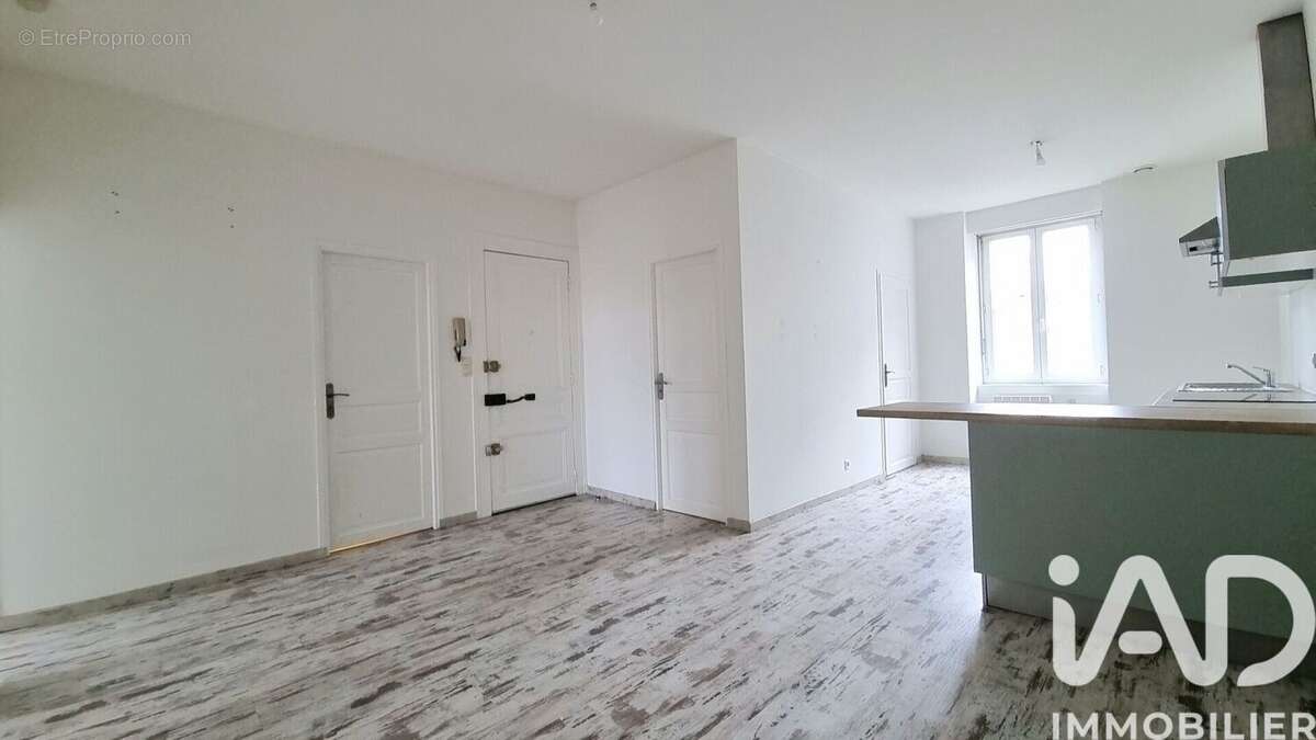 Photo 4 - Appartement à SAINT-CHAMOND