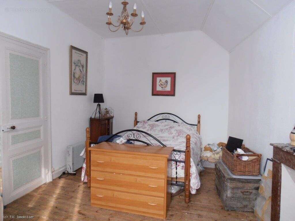 Maison à VILLEFAGNAN