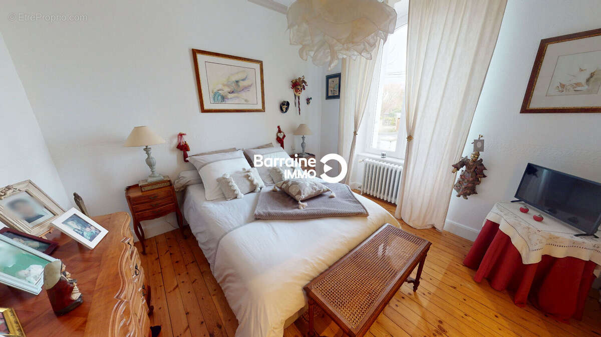 Maison à LE RELECQ-KERHUON