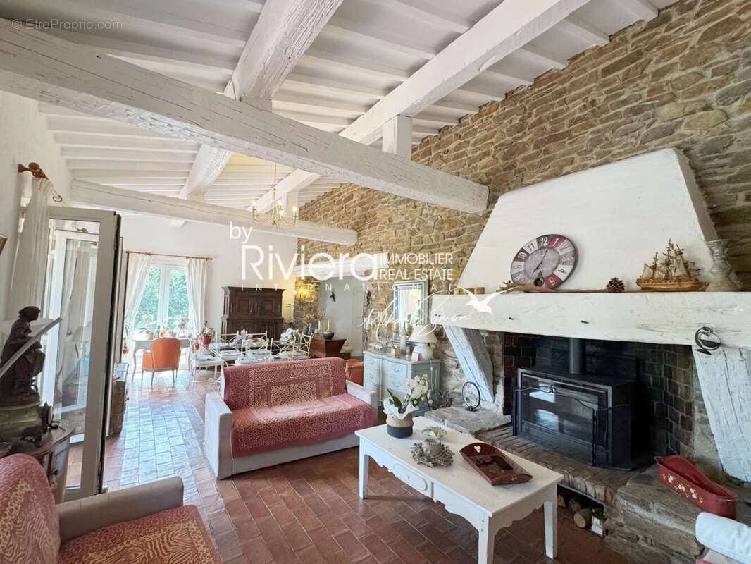 Propriété au charme provençal sur une parcelle de 2821m2 ave - photo 10