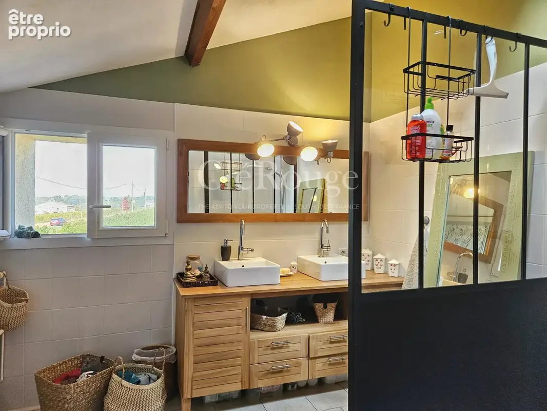 Entre Pellegrue et Gensac – Maison en pierre pleine de charme avec vue dégagée. piscine et potentiel locatif - photo 20