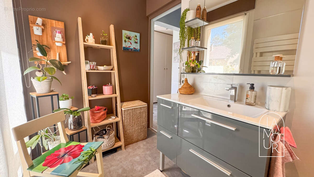 Appartement à FONTAINE-LES-DIJON