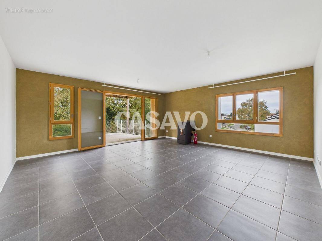 Appartement à AMBARES-ET-LAGRAVE