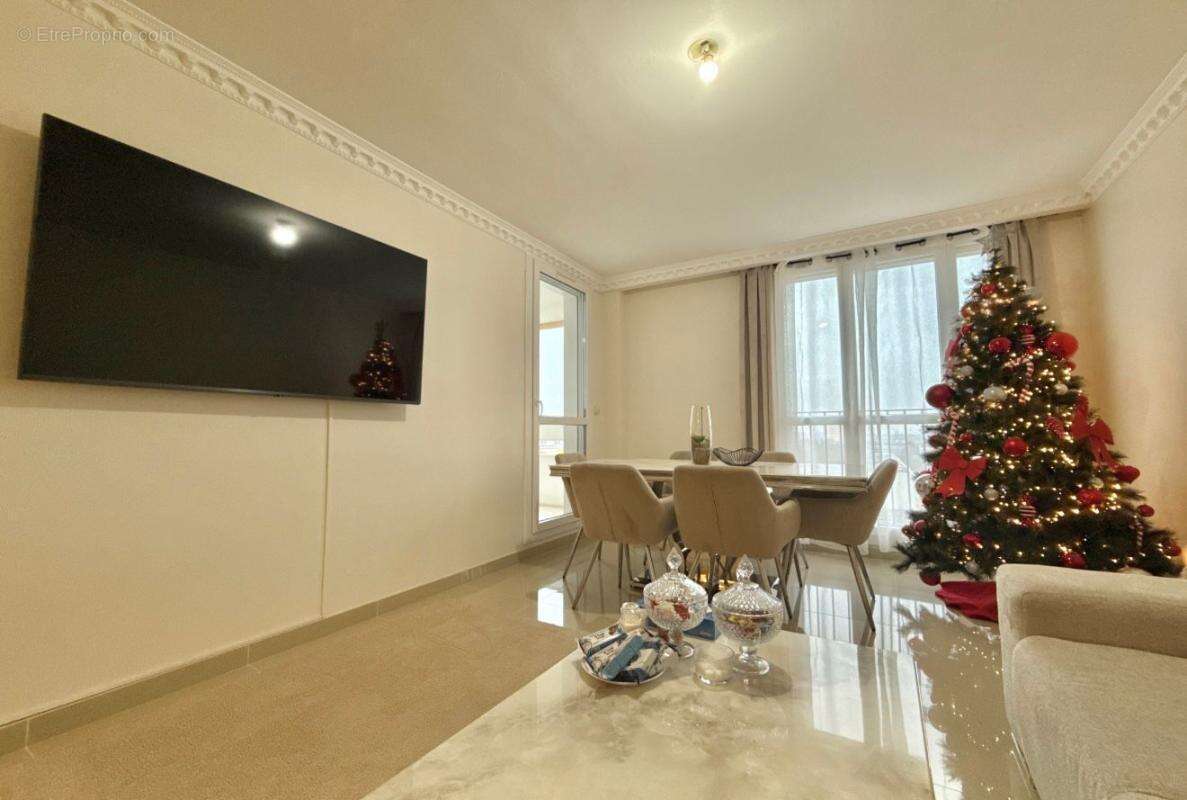 Appartement à CHENOVE